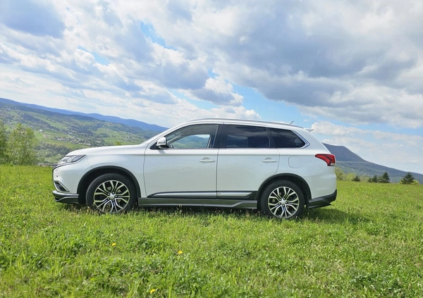 Mitsubishi Outlander cena 75800 przebieg: 137700, rok produkcji 2015 z Łosice małe 191